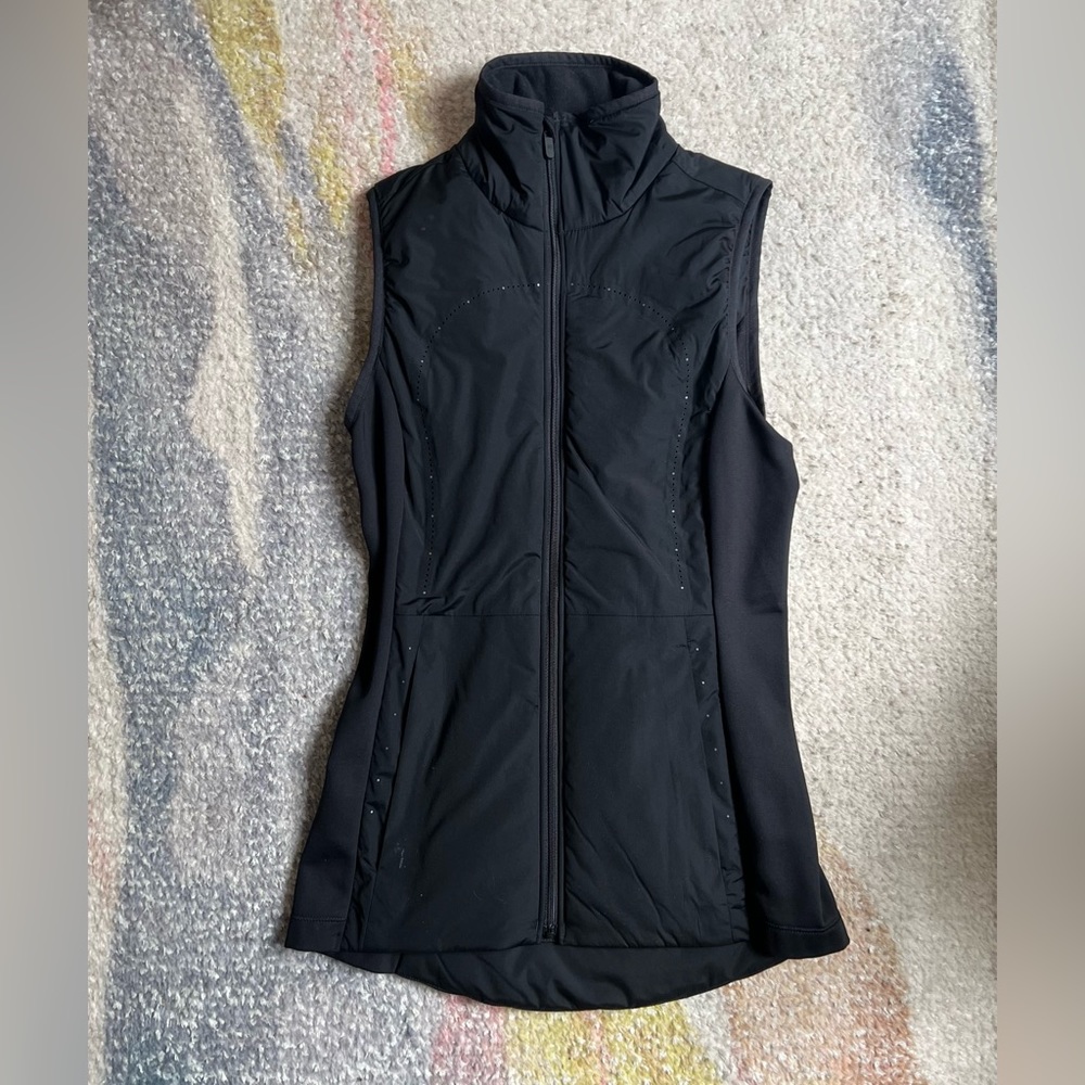 Lululemon Vest Size 2 NWOT